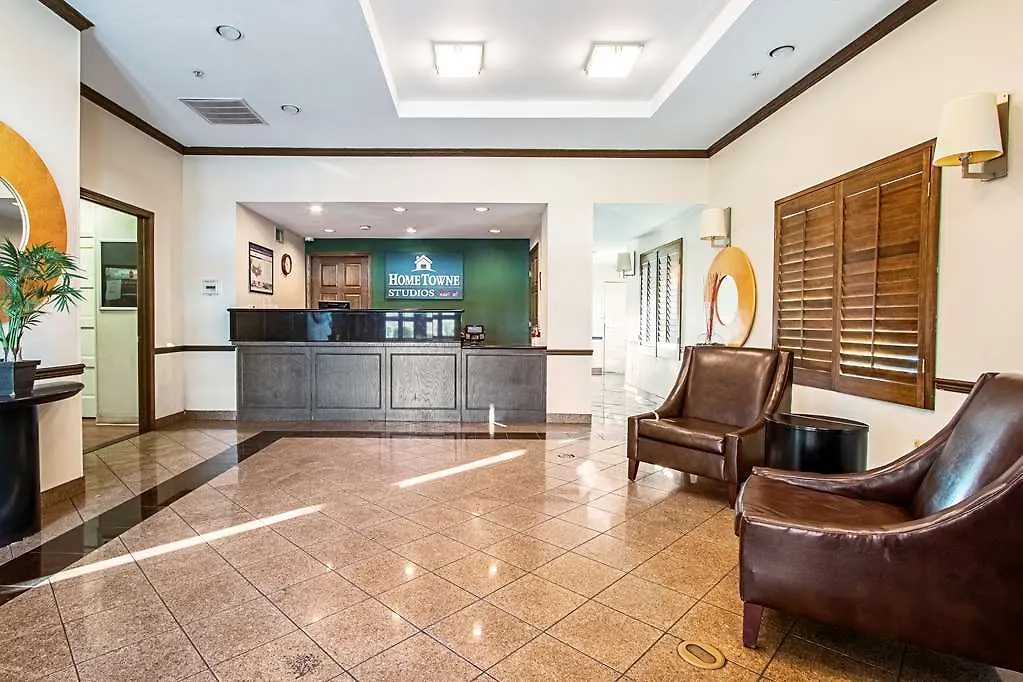 Hometowne Studios By Red Roof Phoenix - Black Canyon Highway Hotel